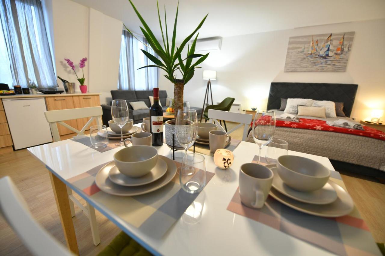 West In Apartments Cacak Ngoại thất bức ảnh