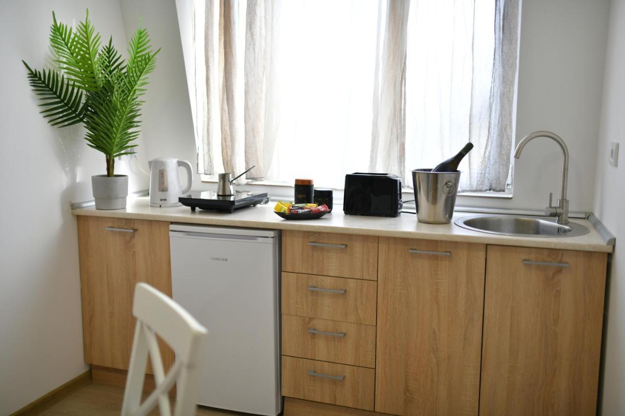 West In Apartments Cacak Ngoại thất bức ảnh
