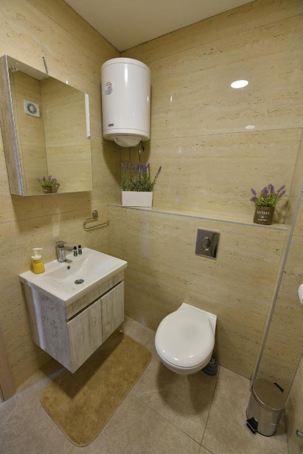 West In Apartments Cacak Ngoại thất bức ảnh